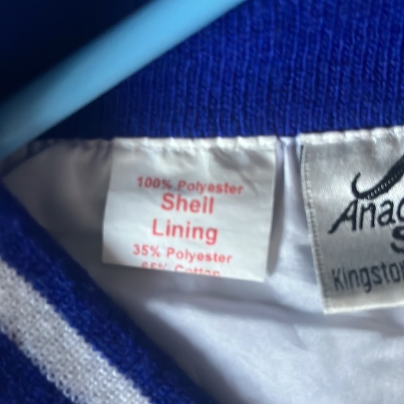 Anaconda sports the rock vintage v neck basketball crewneck sweater - Picture 8 of 9